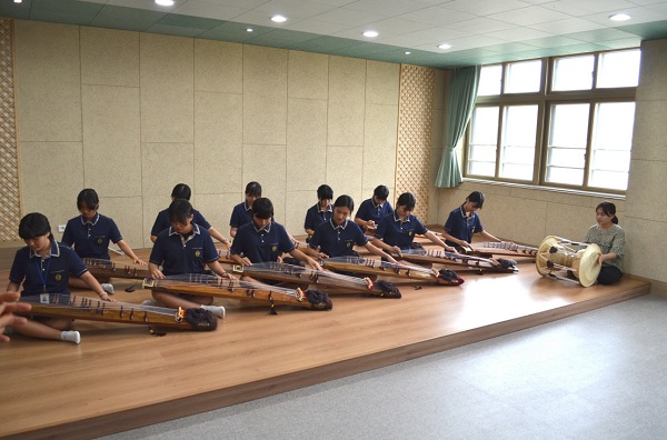 성남중학교 이미지